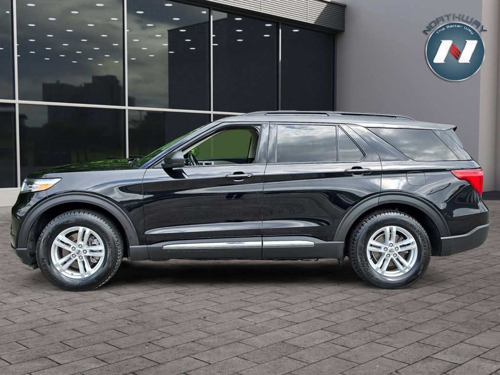 Used 2020 Ford Explorer XLT w/ Class III Trailer Tow Package AWD/4WD image 2