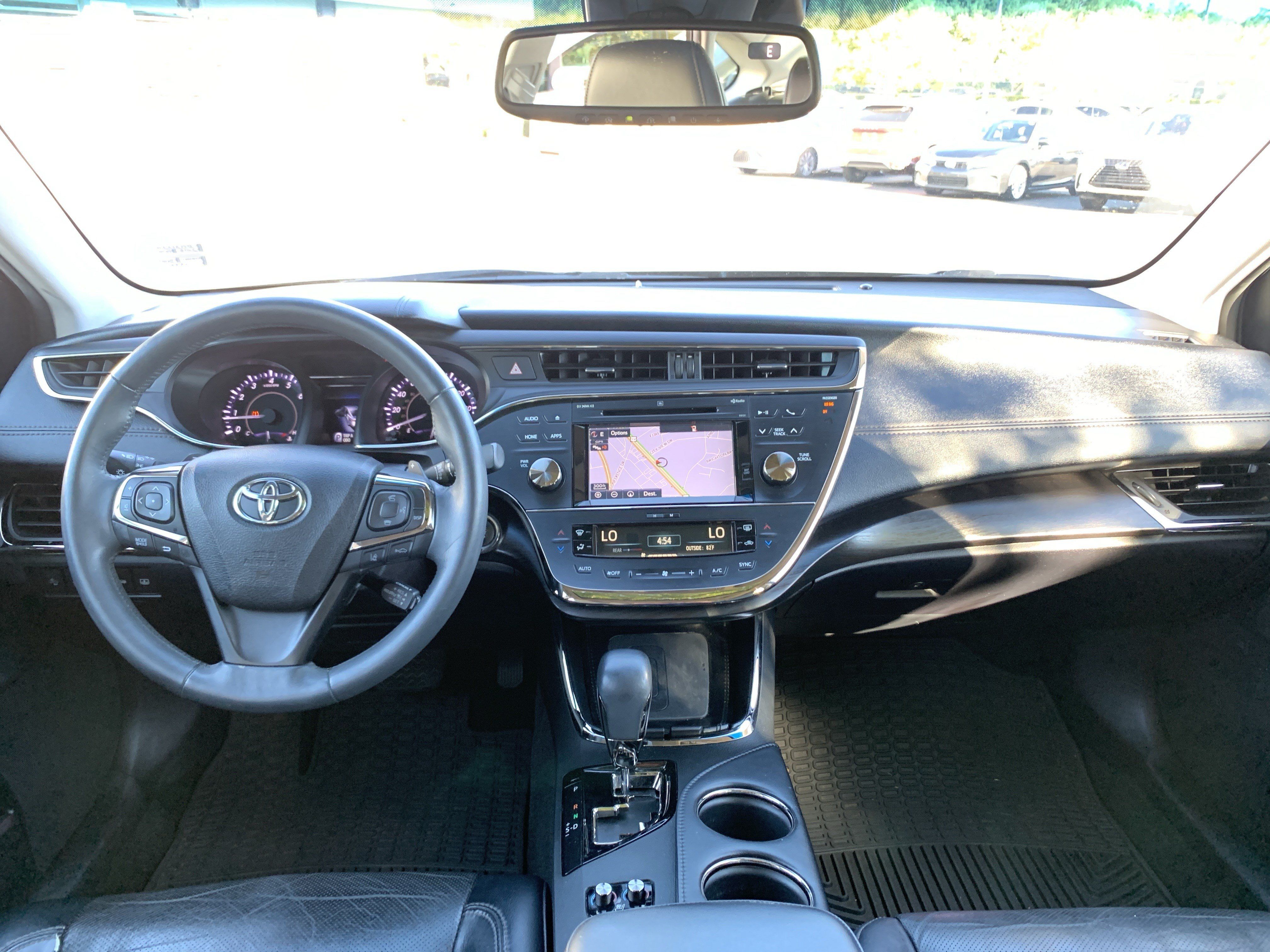 Used 2016 Toyota Avalon Limited w/ Toyota Safety Sense Package FWD image 30