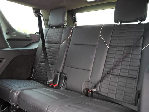 New 2026 Cadillac Escalade Platinum Sport w/ LPO, ONYX Package image 21