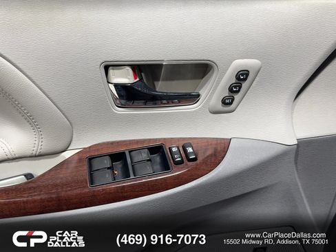Used 2013 Toyota Sienna Limited w/ Premium Pkg FWD image 19