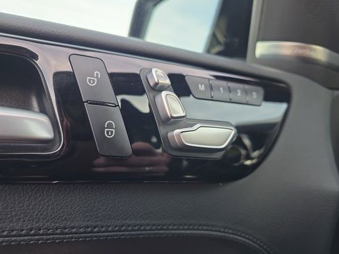 Used 2017 Mercedes-Benz GLS 550 4MATIC image 25