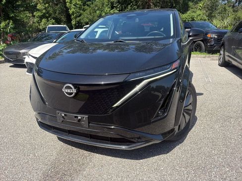 Used 2024 Nissan Ariya FWD image 3
