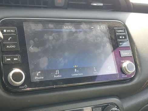 Used 2023 Nissan Kicks SR w/ SR Premium Package FWD image 27