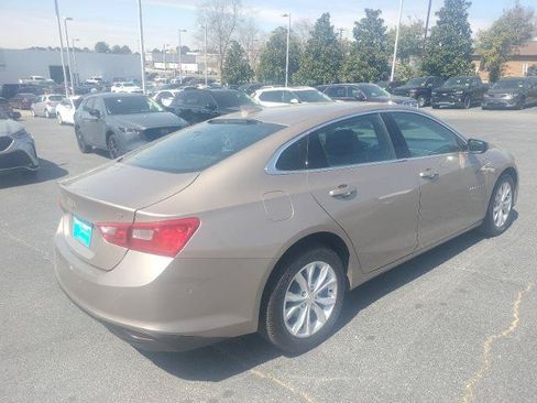 Used 2025 Chevrolet Malibu LT FWD image 34
