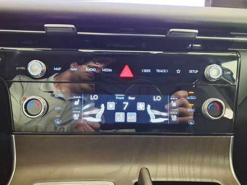 Certified 2026 Genesis G80 2.5T Advanced AWD/4WD image 20