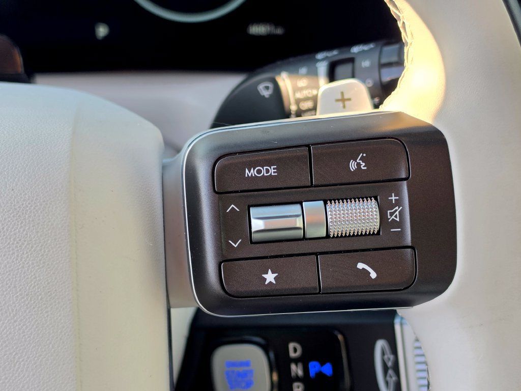Used 2026 Hyundai Palisade Calligraphy FWD image 19