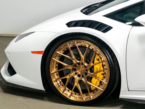 Used 2015 Lamborghini Huracan LP 610-4 image 21