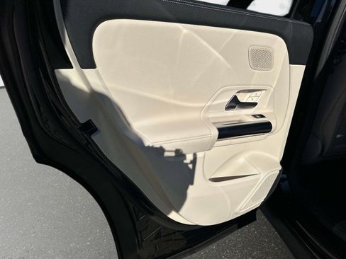 Used 2026 Mercedes-Benz GLA 250 image 12