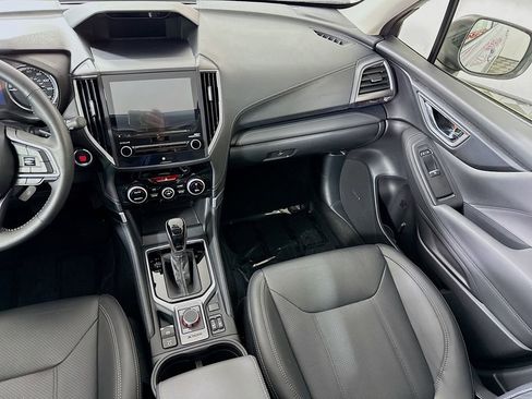 Used 2021 Subaru Forester Touring AWD/4WD image 28