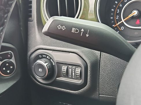 Used 2021 Jeep Wrangler Unlimited Sport AWD/4WD image 16