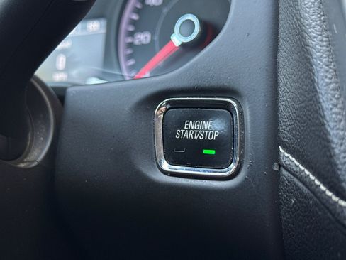Used 2019 GMC Acadia SLE FWD image 15