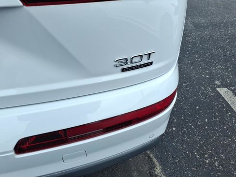 Used 2018 Audi Q7 3.0T Prestige image 5