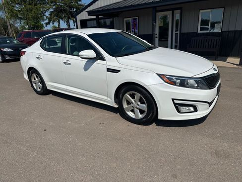 Used 2014 Kia Optima LX FWD image 3