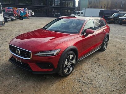 Certified 2024 Volvo V60 B5 Cross Country Plus