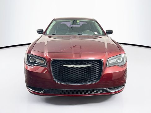 Used 2019 Chrysler 300 Touring w/ Sport Appearance Package RWD image 2
