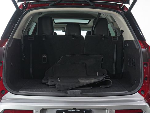 Used 2024 Nissan Pathfinder Platinum image 20