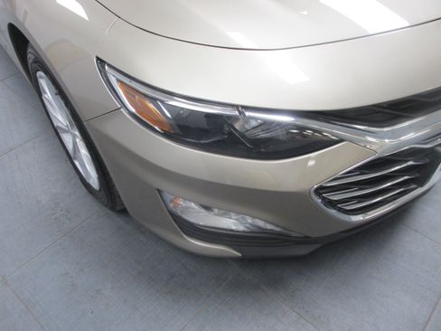 Used 2025 Chevrolet Malibu LT image 10