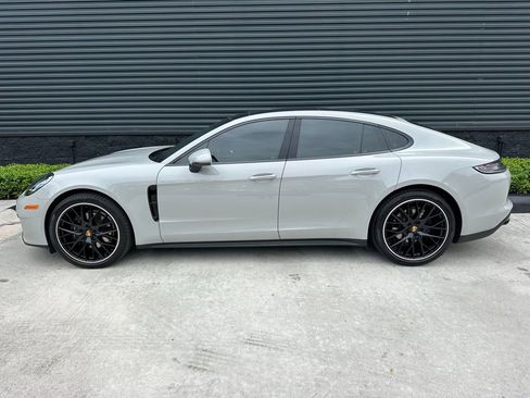 Certified 2023 Porsche Panamera 4 Platinum Edition w/ Sport Chrono Package AWD/4WD image 2
