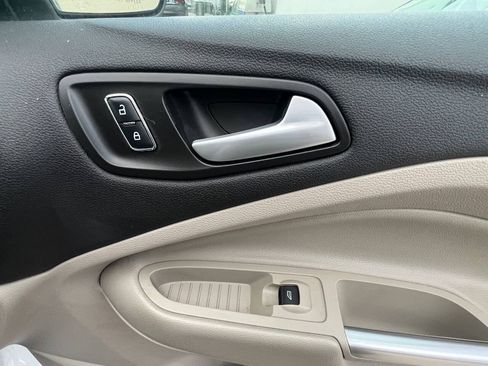 Used 2015 Ford Escape SE AWD/4WD image 12