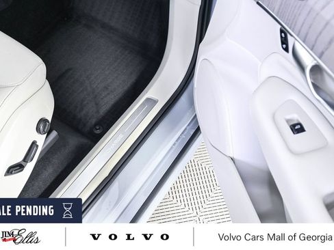 Certified 2024 Volvo XC90 T8 Plus w/ Protection Package Premier AWD/4WD image 25