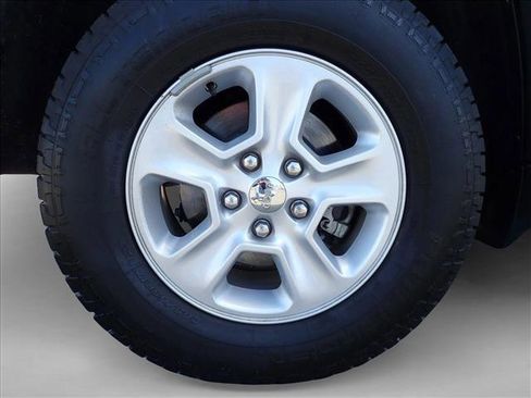 Used 2015 Jeep Grand Cherokee Laredo w/ Quick Order Package 23E AWD/4WD image 7