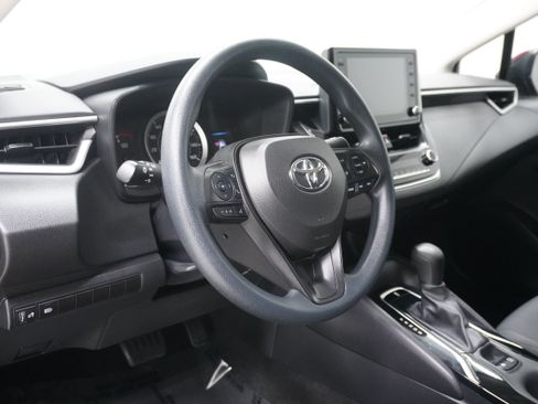 Used 2022 Toyota Corolla LE FWD image 10