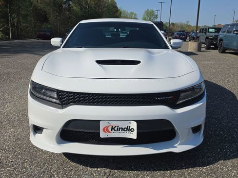Used 2019 Dodge Charger GT RWD image 2