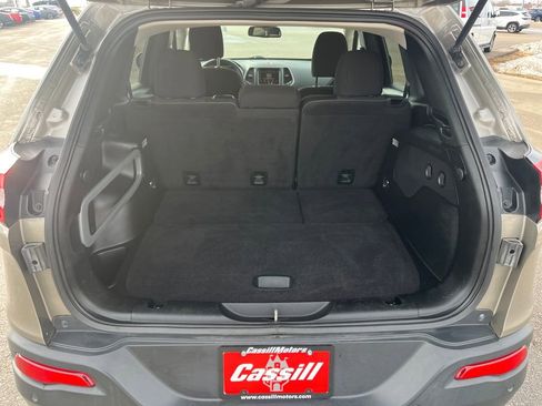 Used 2016 Jeep Cherokee Latitude w/ Safety/Convenience Group image 23