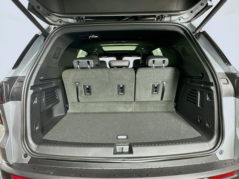 New 2026 Chevrolet Traverse Z71 image 27