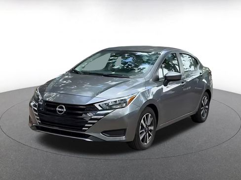 Used 2025 Nissan Versa SV FWD image 7
