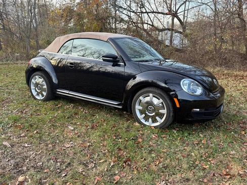 Used 2013 Volkswagen Beetle 2.5 image 46