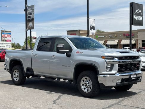 Used 2021 Chevrolet Silverado 2500 LT w/ Fleet Comfort Package AWD/4WD image 1