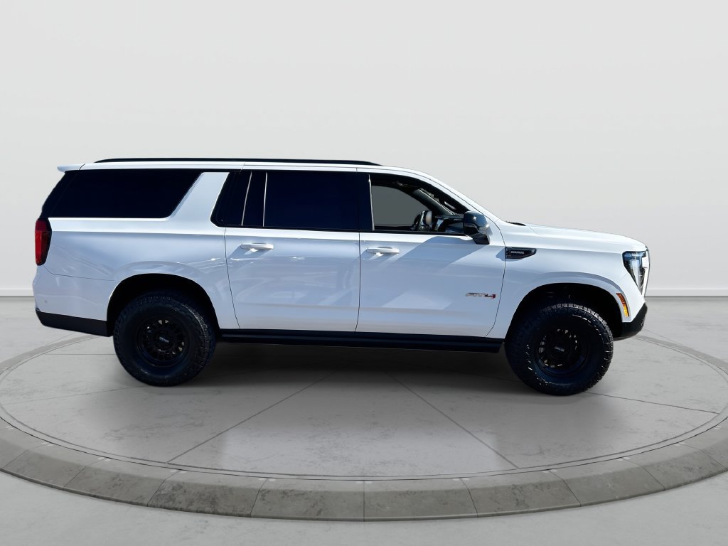 Used 2026 GMC Yukon XL AT4 w/ AT4 Premium Plus Package AWD/4WD image 9