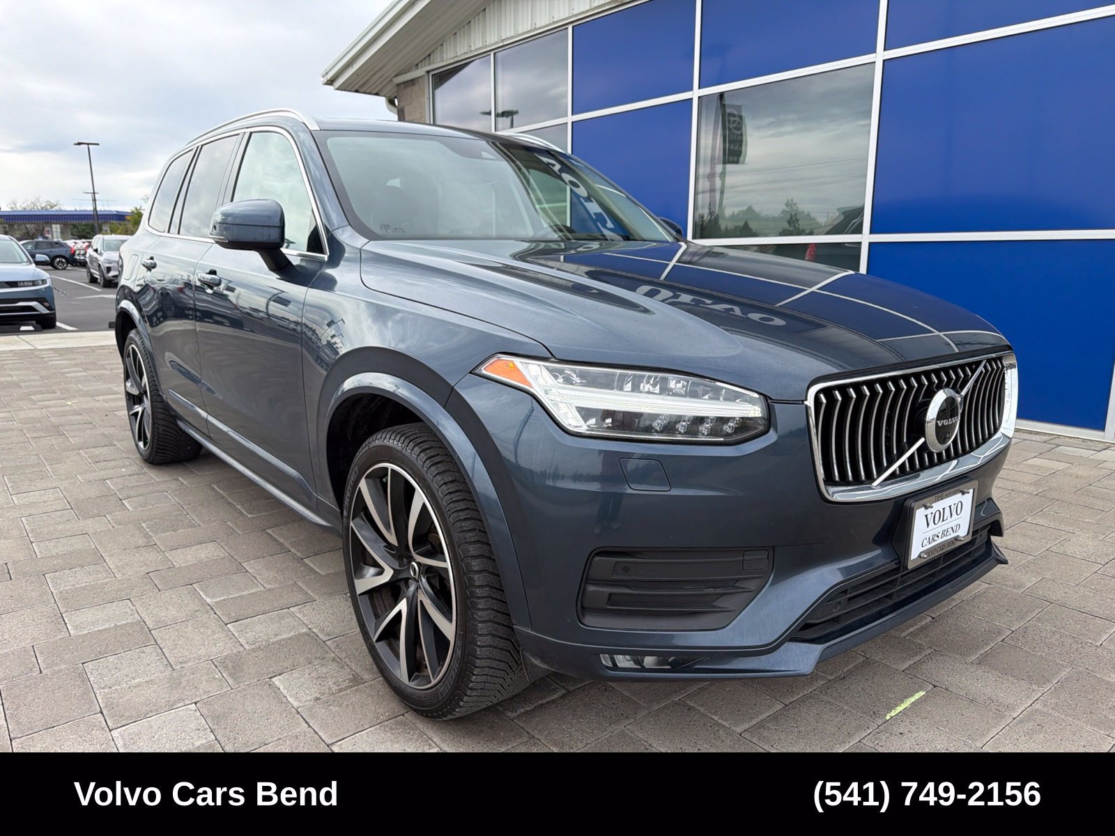 Used 2020 Volvo XC90 T6 Momentum w/ Protection Package Premier AWD/4WD image 2