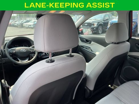 Used 2022 Hyundai Kona SEL AWD/4WD image 10