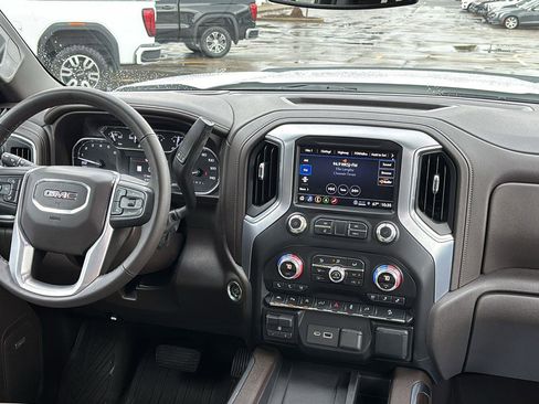 Used 2021 GMC Sierra 1500 SLT w/ SLT Premium Plus Package image 23