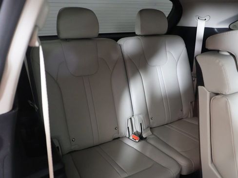 Used 2025 Kia Sorento S w/ Panoramic Sunroof Package FWD image 35