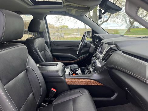 Used 2020 Chevrolet Tahoe Premier AWD/4WD image 36