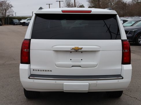 Used 2015 Chevrolet Suburban LTZ image 3