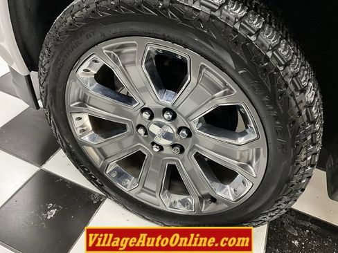 Used 2016 GMC Sierra 1500 Denali w/ Denali Ultimate Package image 9