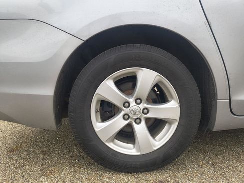 Used 2013 Toyota Sienna LE w/ Towing Pkg image 32