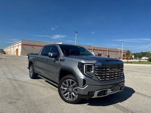 Used 2024 GMC Sierra 1500 Denali w/ Denali Reserve Package AWD/4WD image 1