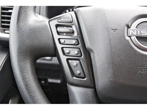 Used 2022 Nissan Frontier SV image 13