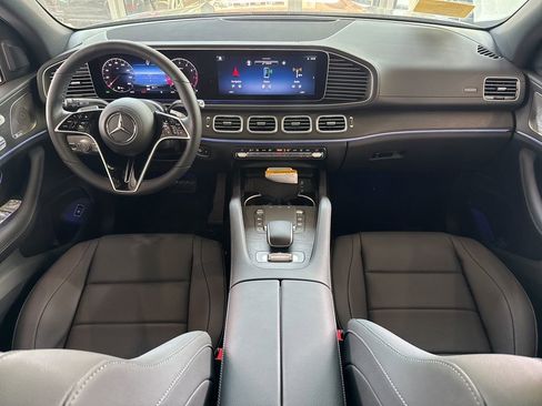 Certified 2025 Mercedes-Benz GLS 450 4MATIC image 20