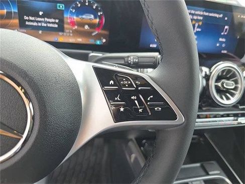 Certified 2026 Mercedes-Benz GLB 250 4MATIC image 34