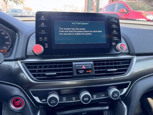 Used 2019 Honda Accord Sport image 18
