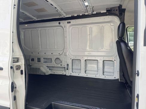 Used 2024 Ford Transit 250 148 Medium Roof AWD image 12