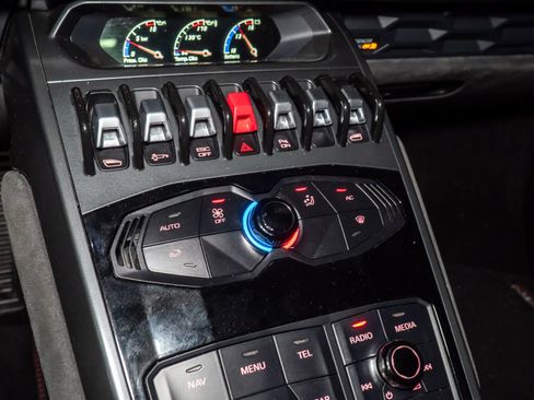 Used 2016 Lamborghini Huracan LP 580-2 image 25