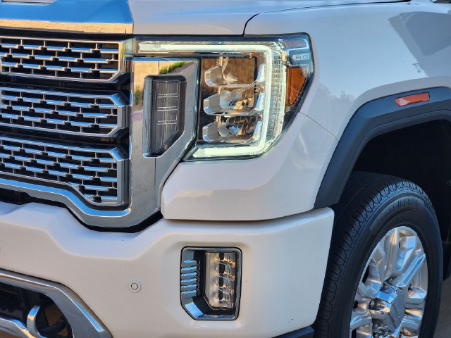 Used 2021 GMC Sierra 3500 Denali w/ Technology Package AWD/4WD image 9