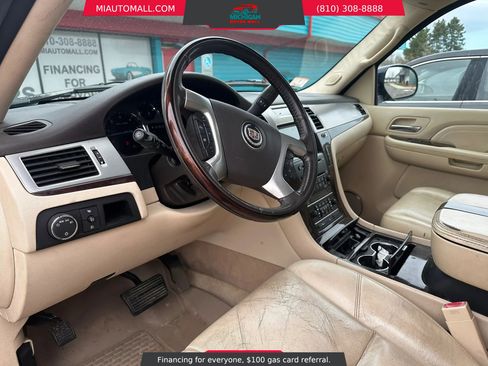 Used 2008 Cadillac Escalade AWD image 13